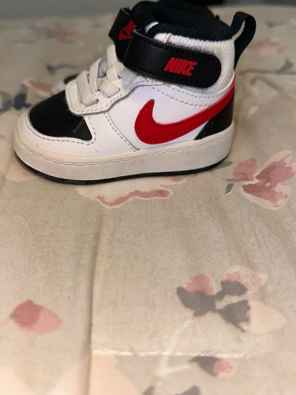 Nike White Black Red Baby High-Top Sneakers